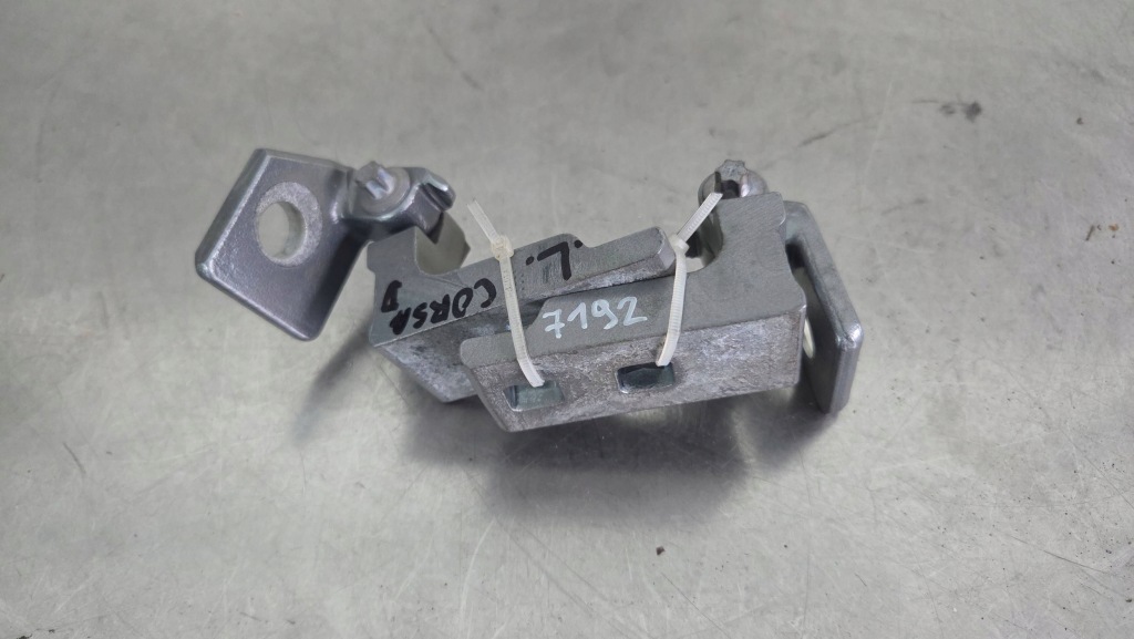 фото №1, Opel corsa d петля петли дверь передних левых нижний верхний kpl m: 7192