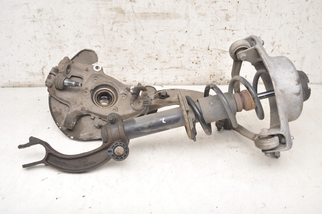 фото №3, Audi a4 b8 2.0 tdi поворотный кулак левая передняя