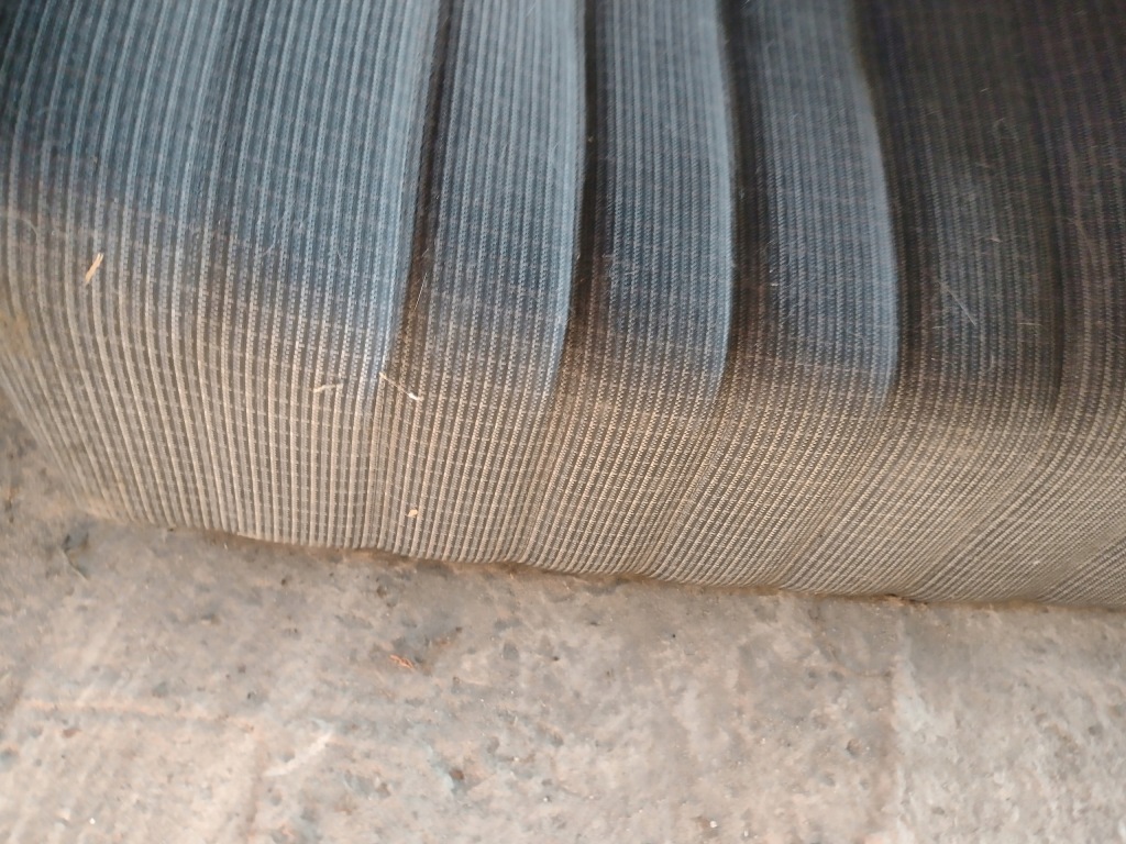 фото №5, Mercedes w123 заднее сиденье задняя czarna 3-seria