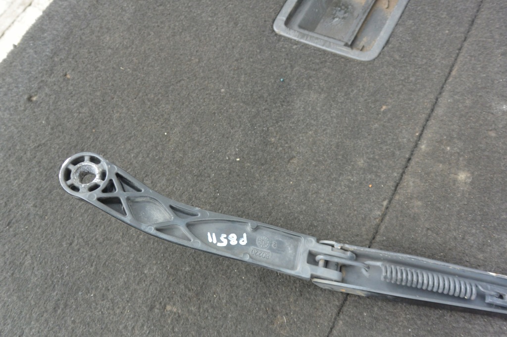 Важіль двірники комплект  tesla model s 12-16 eu Оригінал