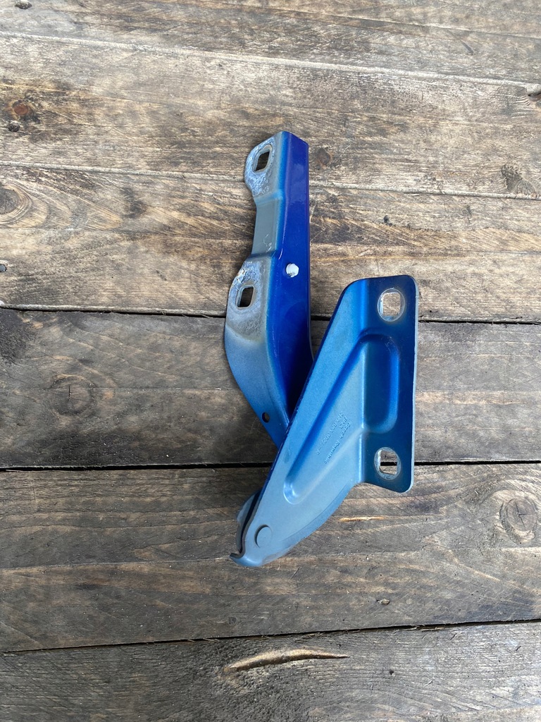 фото №1, Vw amarok петля капот правый оригинал 2h0823302b