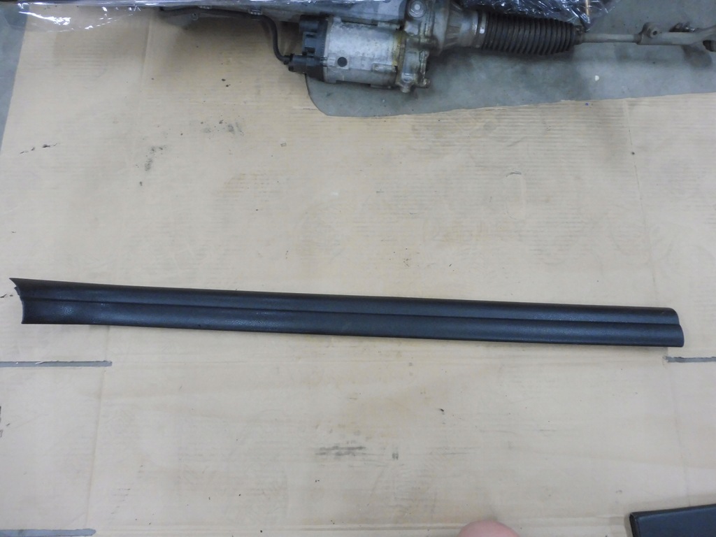 фото №1, Bmw f21 f22 молдинг поріг накладка поріг права 7261166