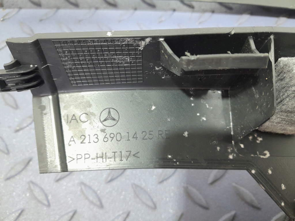 фото №8, Mercedes e w213 sedan комплект защита bok правый a2136800235