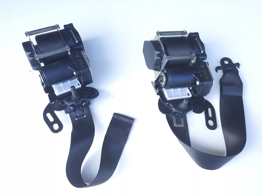 фото №1, Bmw f10 f11 pas безпеки правий лівий комплект