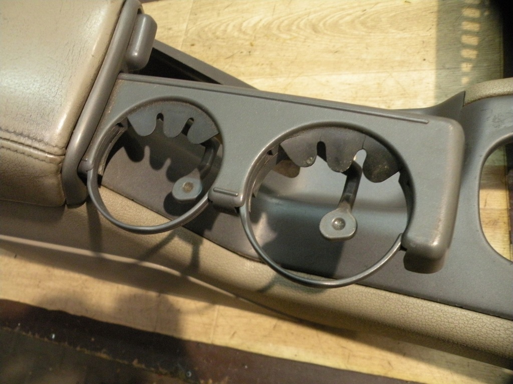 фото №8, Volvo s70 v70 97-00 туннель подлокотник кожа