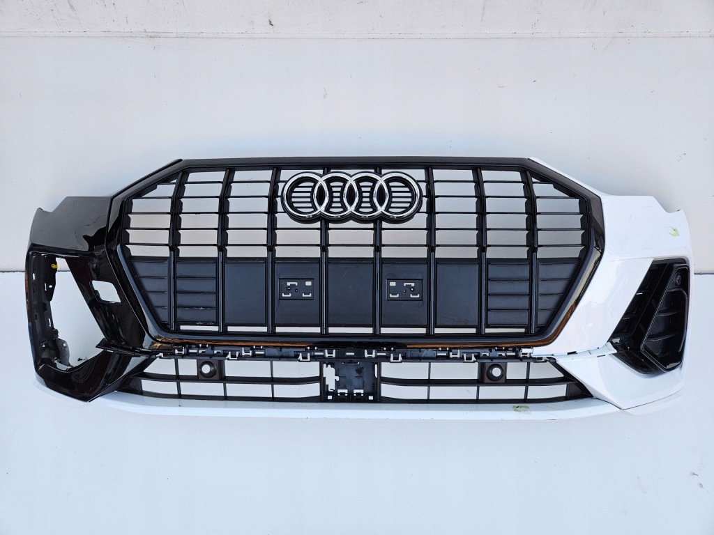 Купити Audi q3 ii 83a s-line бампер перед передній решітка радіатора