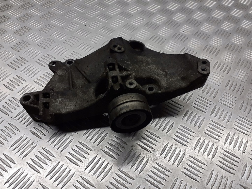 фото №1, Кронштейн генератора renault scenic ii 1.9 dci 8200100148