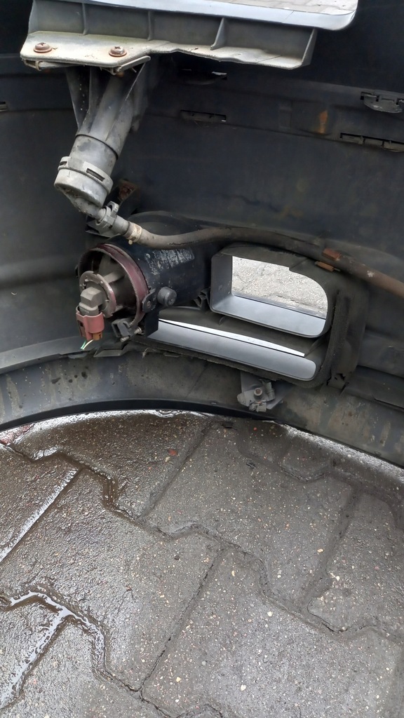 фото №16, Бампер перед toyota avensis kombi 04r