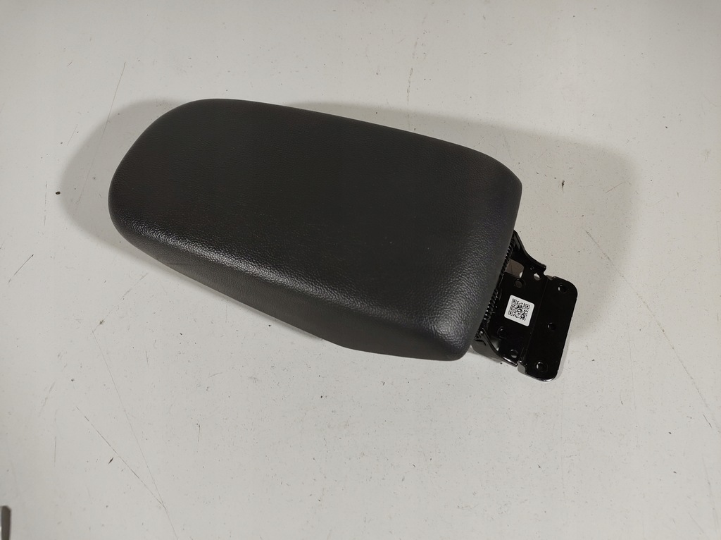 фото №7, Hyundai ioniq 17r- подлокотник