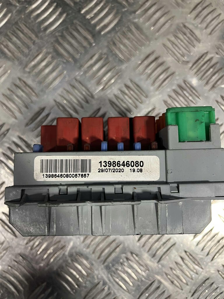 Купить Ducato boxer jumper коробка предохранителей 1398646080