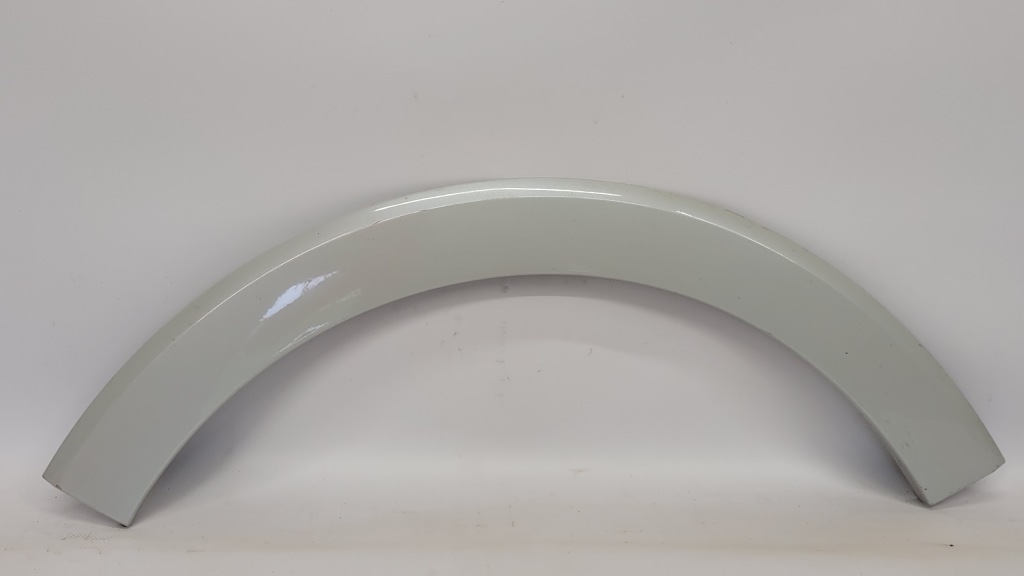 фото №1, Peugeot 208 gti молдинг na крыло правая задняя oryg.