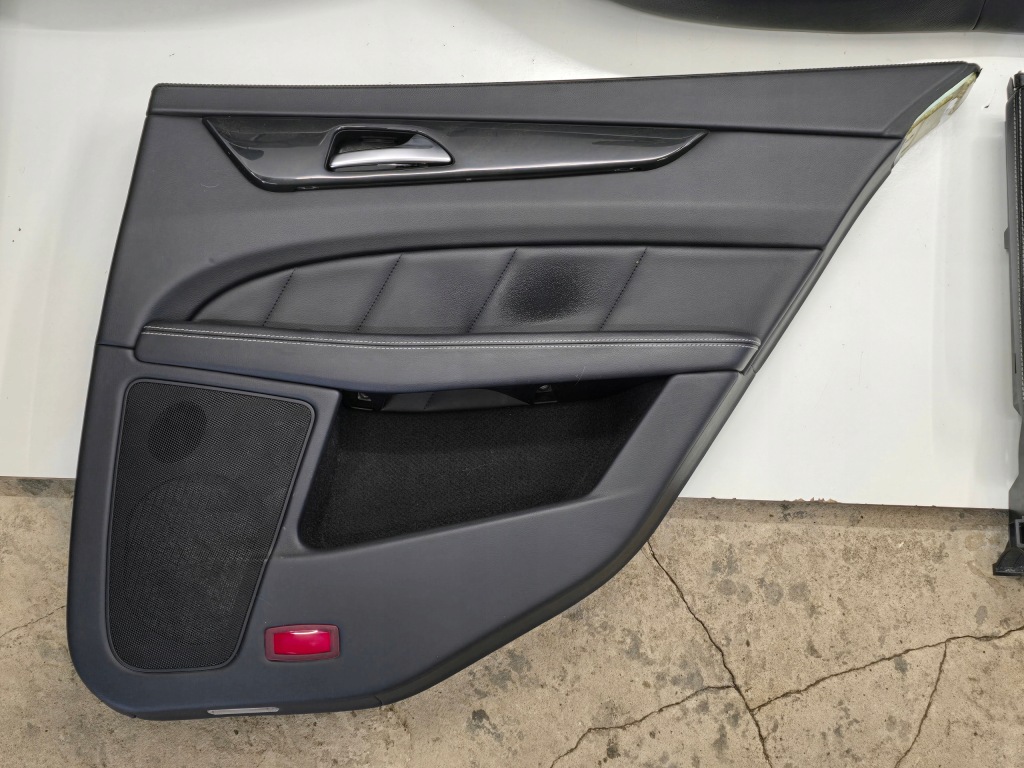 фото №14, Mercedes cls w218 kombi amg сидіння заднє сидіння обшивки підігрів