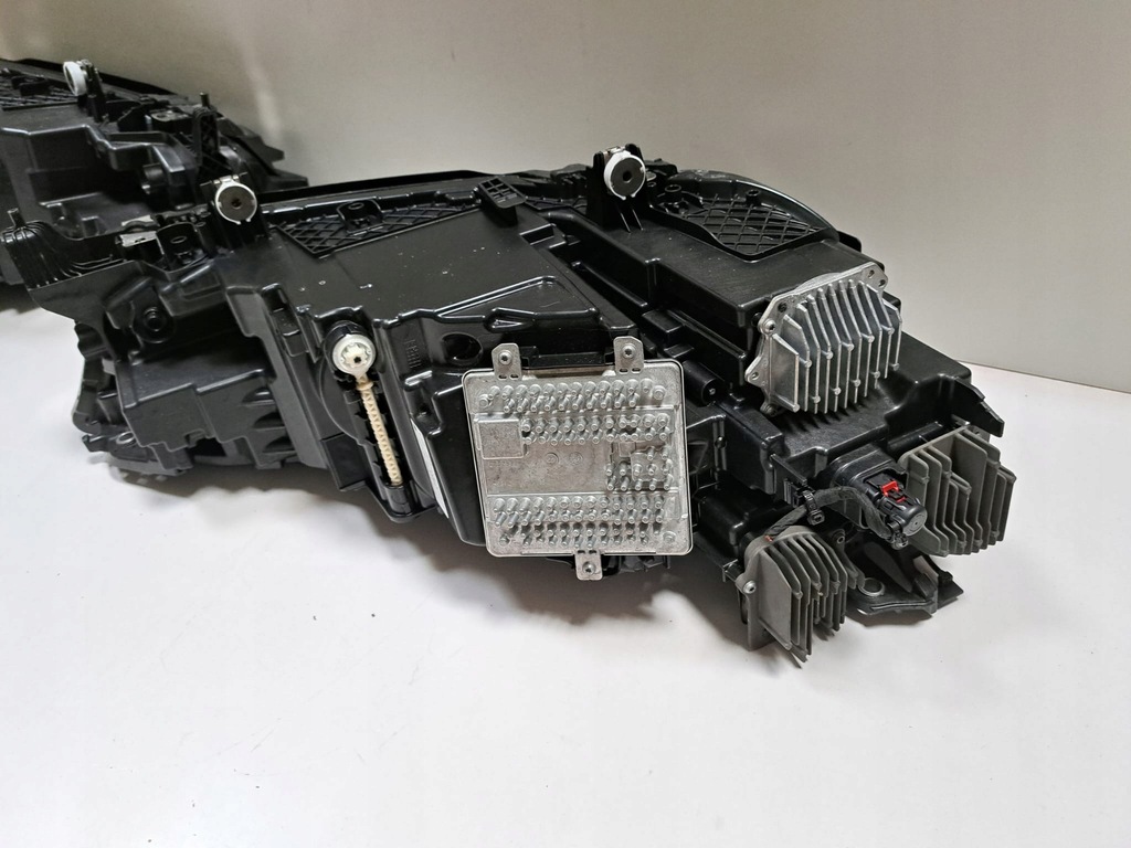 фото №12, Лампа левая правая laser лампы фары-лазеры комплект bmw ix ix i20 оригинал демонтаж