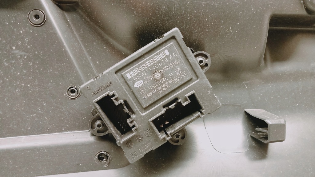 фото №14, Оббивка обшивка лівий перед land rover range rover sport l320 europa