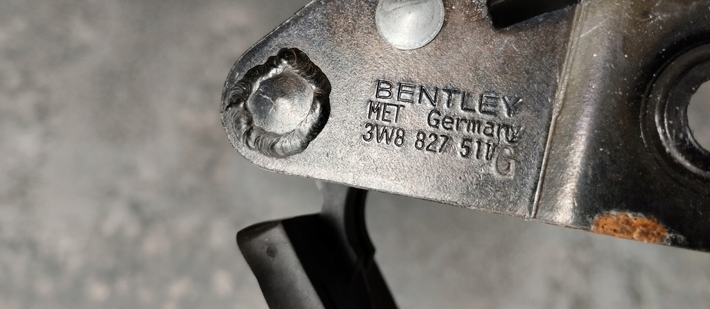 фото №5, Замок засов крышки задняя багажника bentley continental gt 06r 3w8827511