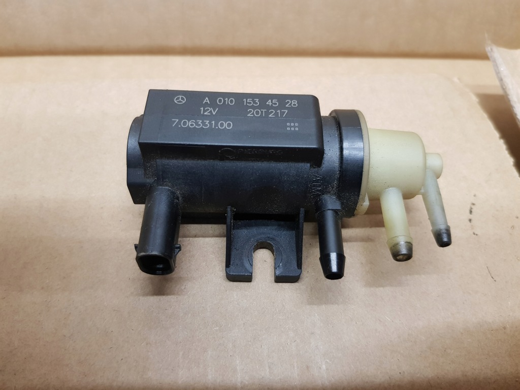 фото №1, Mercedes w205 w213 клапан вакуумa a0101534528