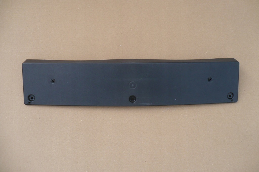 Купить Opel insignia b ii - накладка pod номерной знак бампера перед