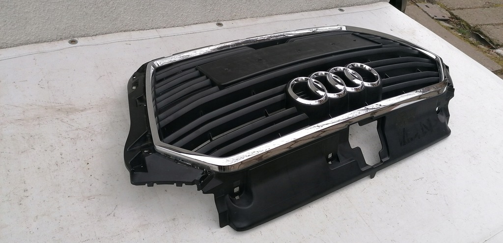 фото №11, Audi a3 lift s-line решётка радиатора решётка радиатора 8v3853651ab 16-20r.