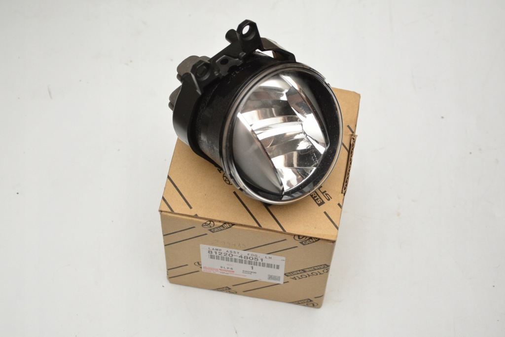 фото №1, Противотуманная фара против mgielny lh toyota chr 16-2019r оригинал