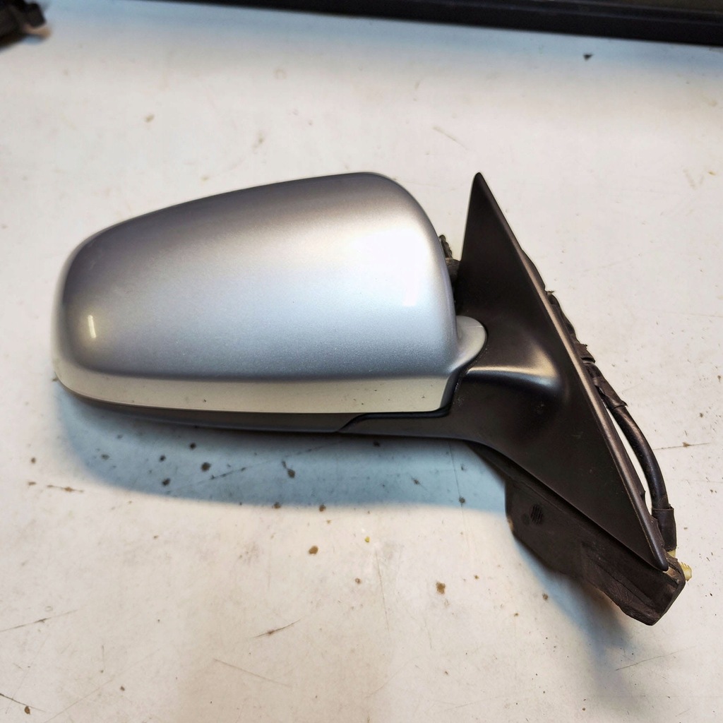 фото №1, Audi a3 8p дзеркало праве 5pin