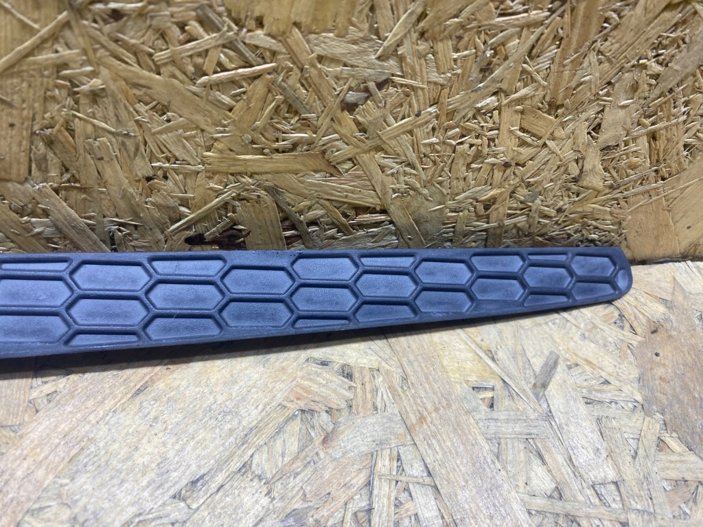 Заглушка бампера перед ліва верхній s-max 2010-15 _ 1684686 _ am21-r7081-eb Доставка