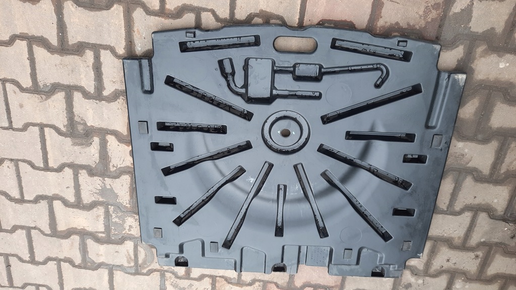 фото №1, Полиця багажника mazda tribute