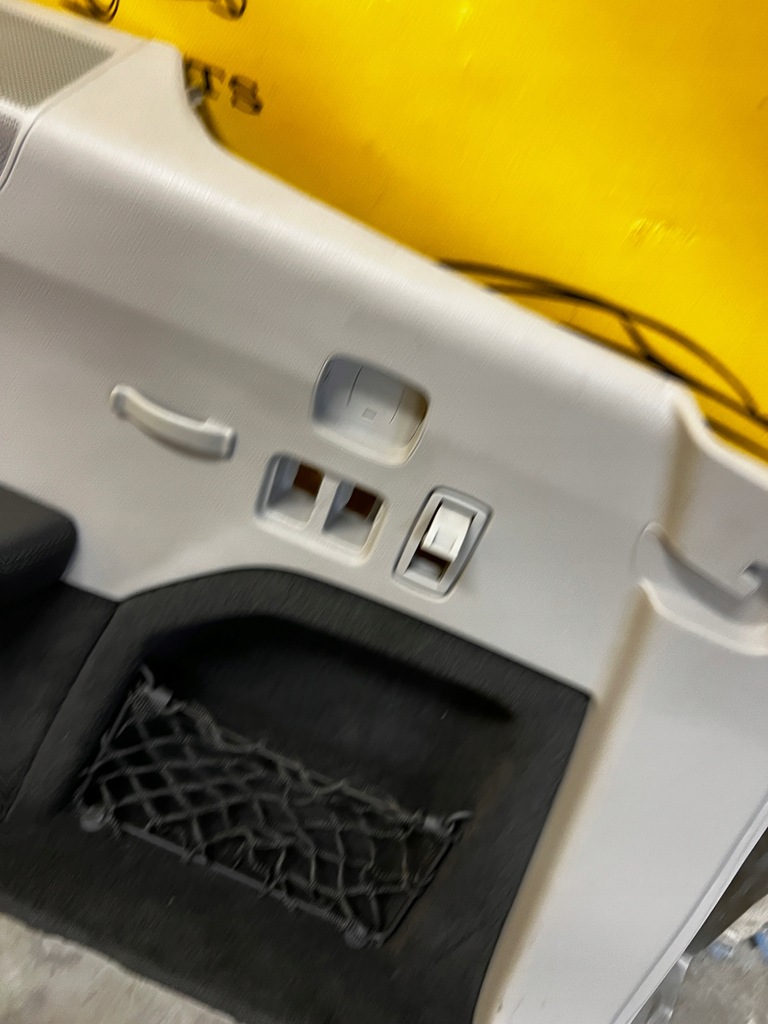 фото №6, Оббивка обшивка багажника задня правий права mercedes gl x166 alpaca gray