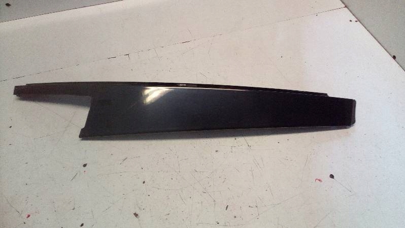 фото №1, Молдинг захист пластикова стійка права bmw f10