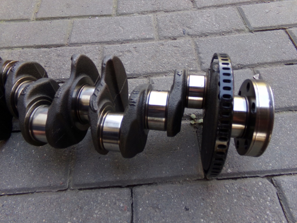 Wał колінчастий fiat alfa 1.6 jtdm 55221390 Недорого