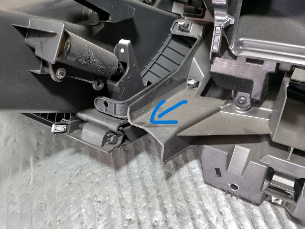 фото №14, Панель приладів приладова, консоль подушки безпеки датчик renault laguna iii 681000004r