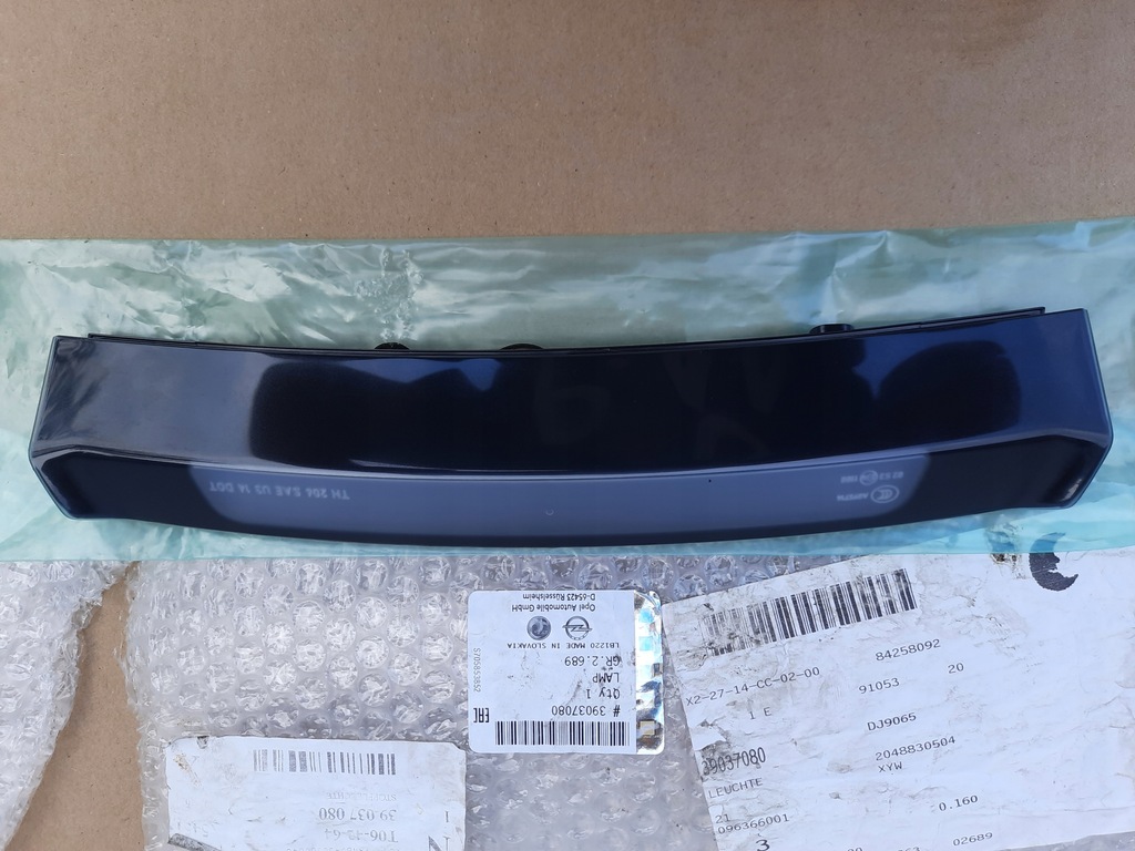 фото №1, Opel crossland x astra k v третий свет стоп