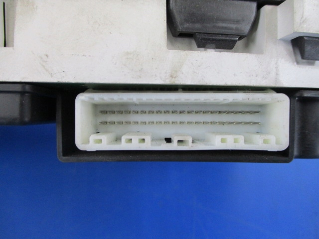 фото №5, Corolla e12 дизель счетчик 83800-02060 233tys km