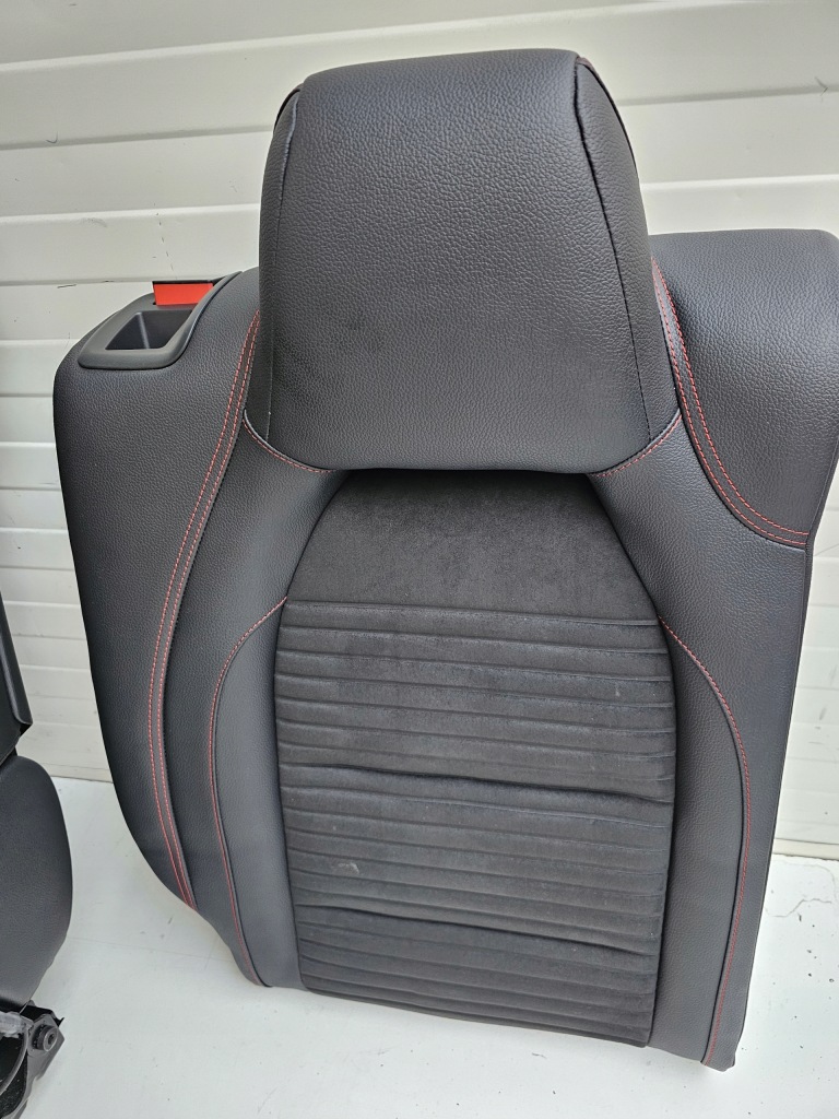 Сиденья заднее сиденье обшивка туннель средний пластики mercedes cla i x117 w117 amg Недорого