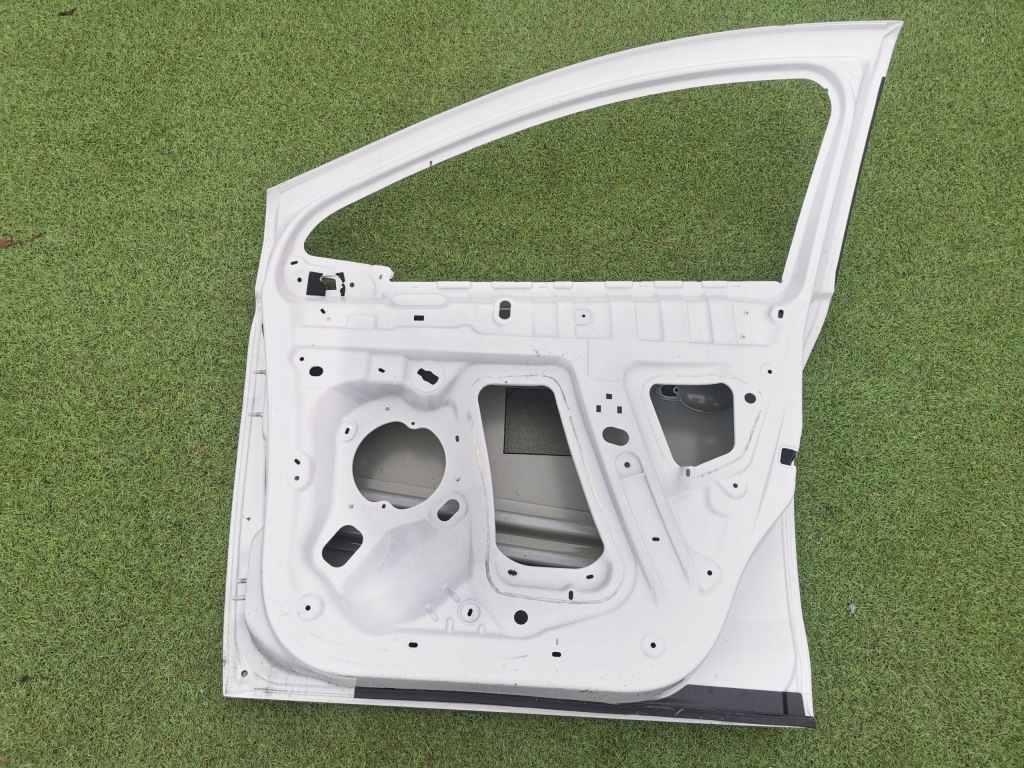 фото №4, Renault zoe дверь правое перед