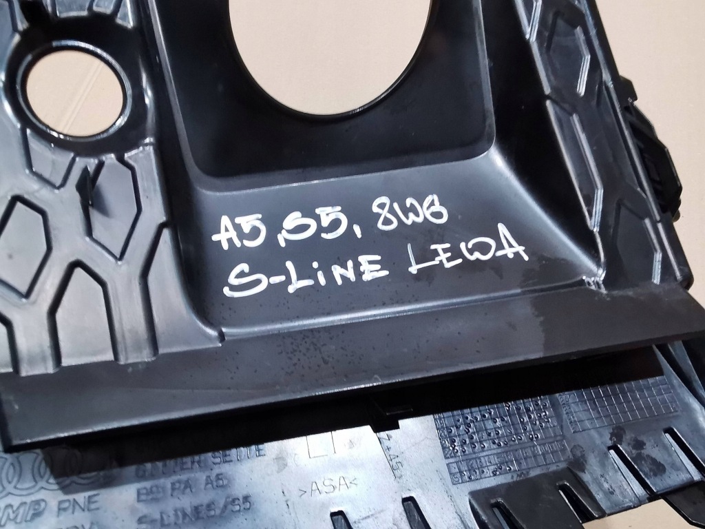 Audi a5 s5 8w6 s-line рестайлинг  19- решётка левая бампера хорошее состояние 8w6807681t в Украине