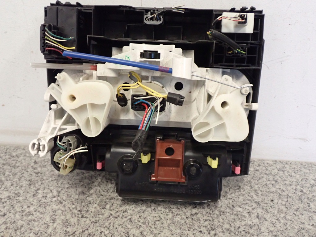 фото №5, Corolla verso 01-03 панель управление отопителя