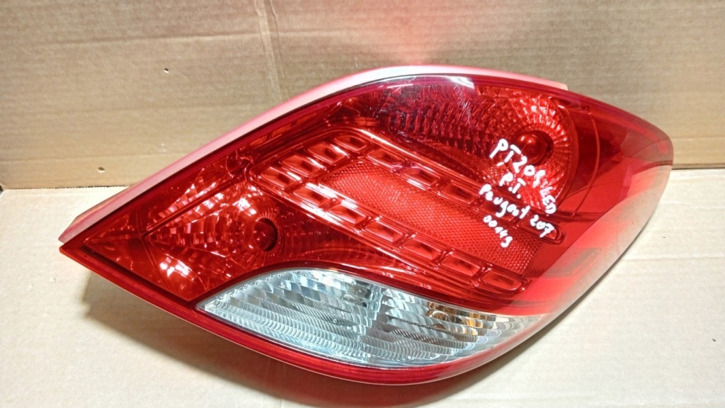 Купить Peugeot 207 fl hb фара задний правая  led