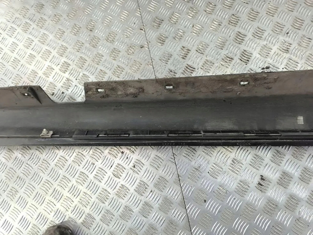 Накладка порог левая bmw 3 e90 51777202653 3.0l дизель 2010 с Разборки