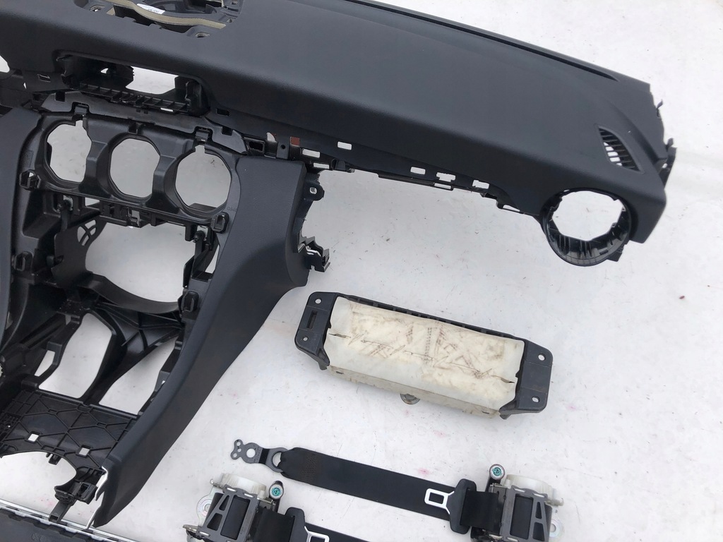 фото №6, Mercedes w205 c панель приладів панель приладів консоль подушки безпеки ремені