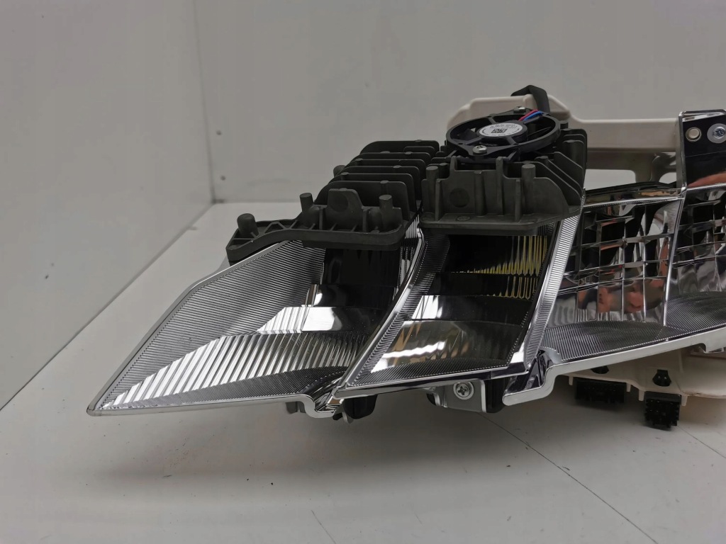 Nissan qashqai j12 2021 часть фара 9975900033 с Разборки