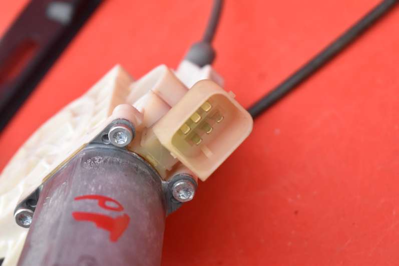 фото №8, Подъемник стекло правый задняя a2197300846 mercedes cls c219 w219 04-08