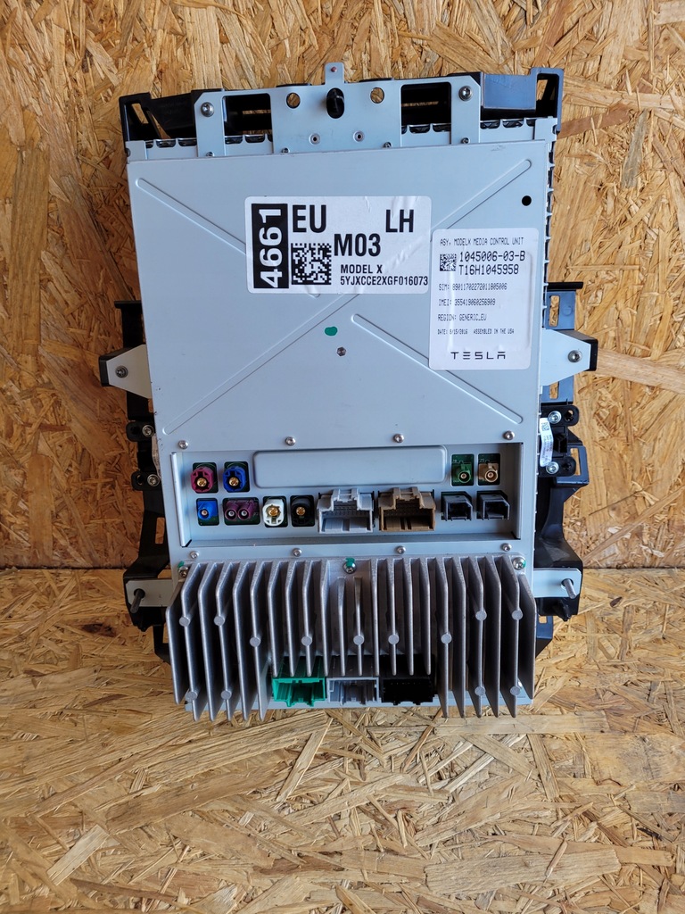 фото №10, Дисплей екран навігація tesla model x 1045006-03-b