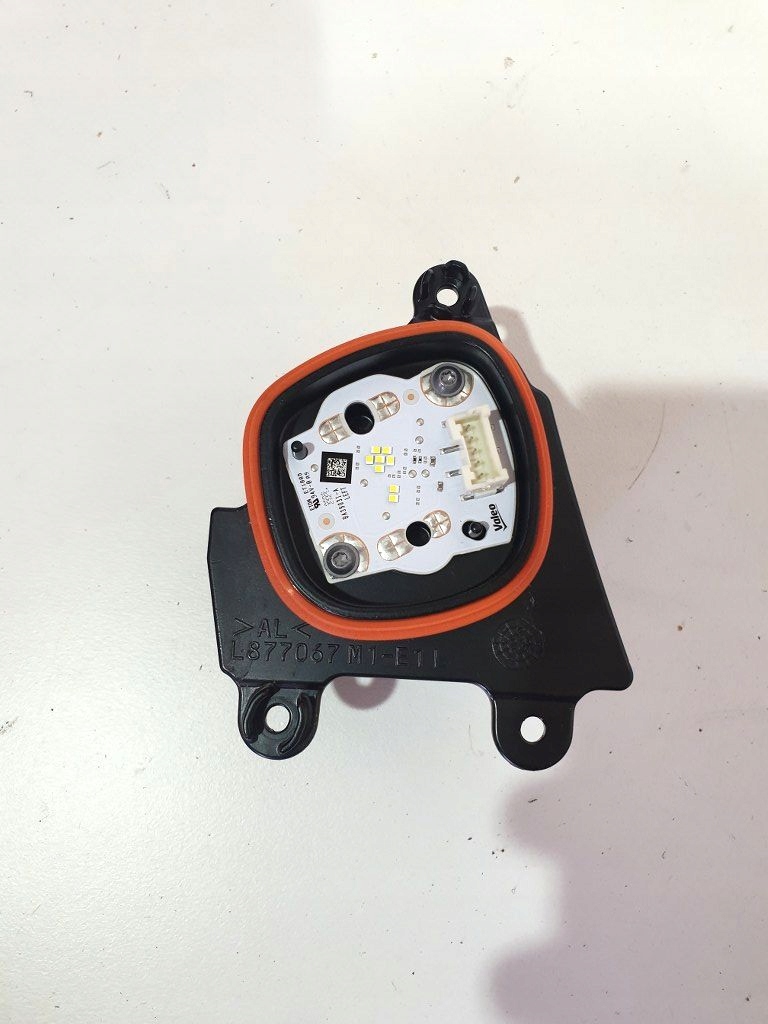 фото №1, Tesla 3 hl highland 22- модуль led jeż перетворювач лівий оригінал