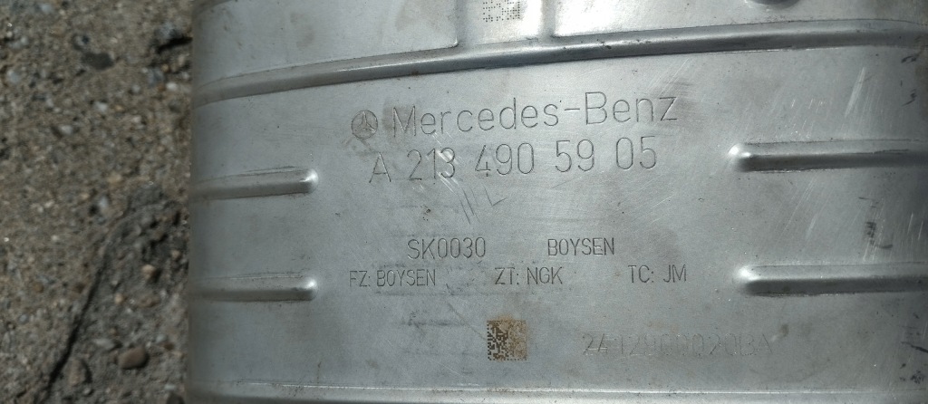 Гаситель выхлоп труба выхлопная mercedes e klasa w214 седан w213 a2134905905 Киев