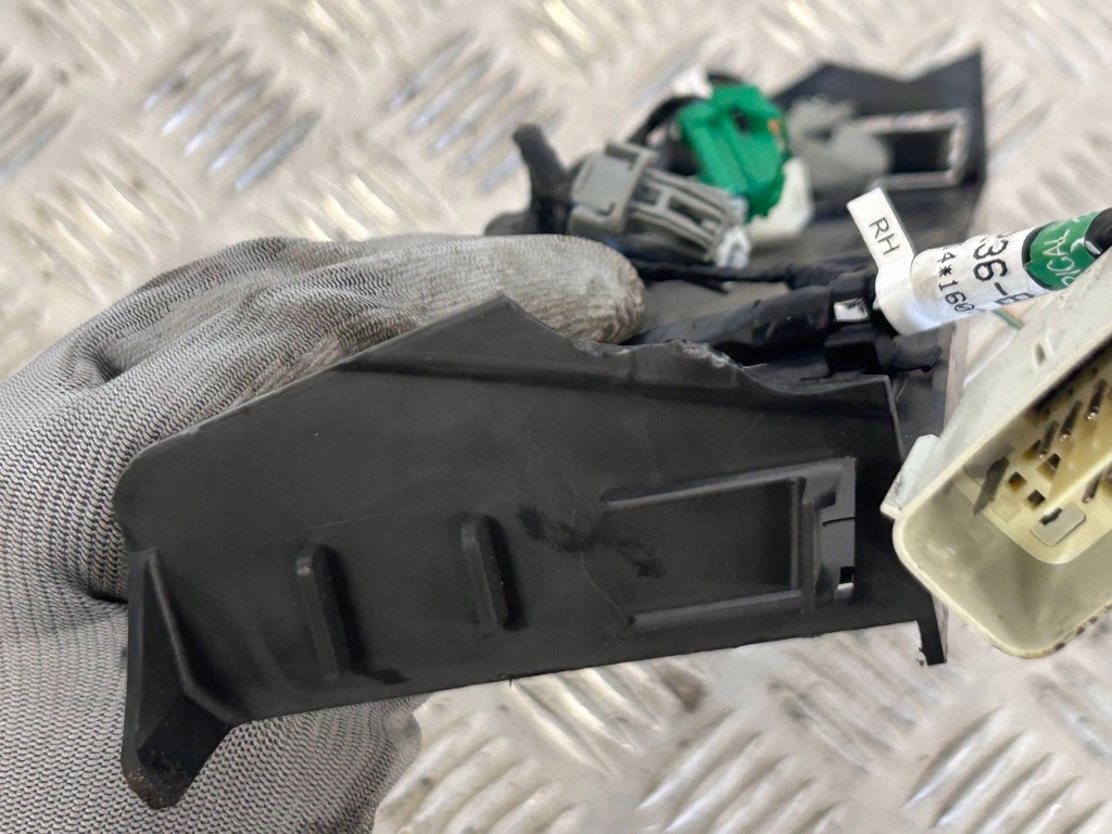 фото №9, Жгут электрическая tesla model x 106816000a