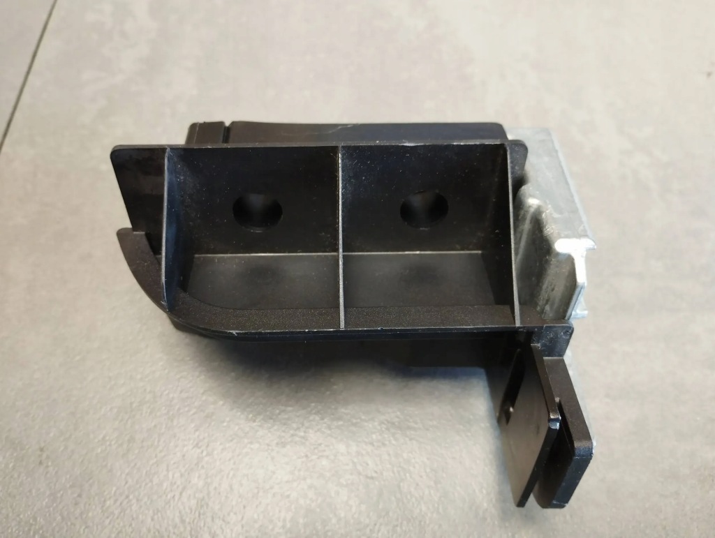 фото №1, Bmw x5 f15 кронштейн полиця 9928100013