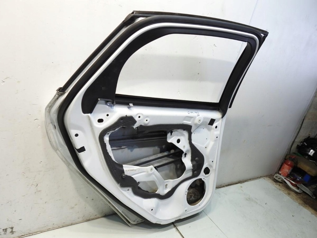 фото №4, Двері лівий задня 5b ford focus mk3