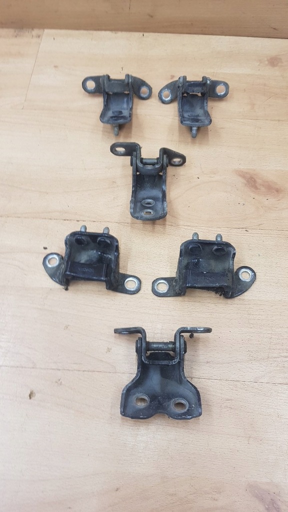 фото №1, Петлі двері комплект toyota yaris verso