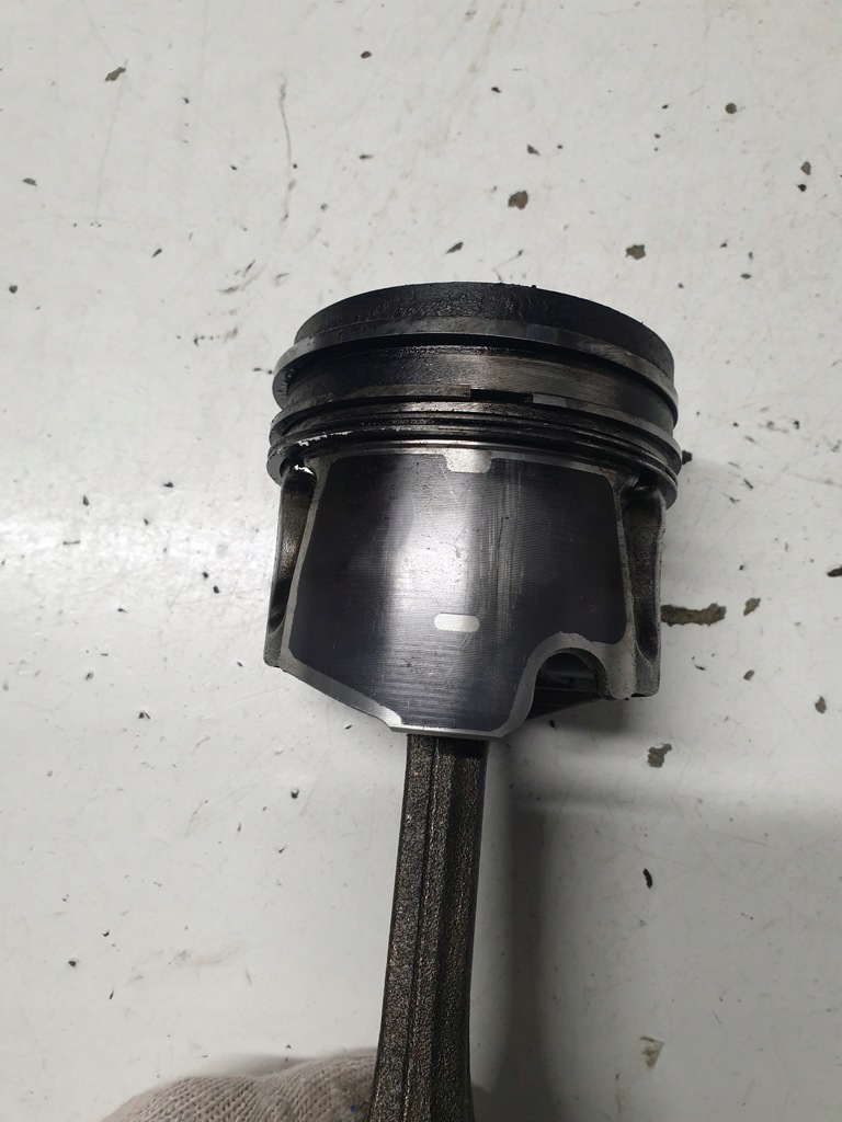 фото №4, Поршень поршни ford mondeo mk-4 2.0 tdci