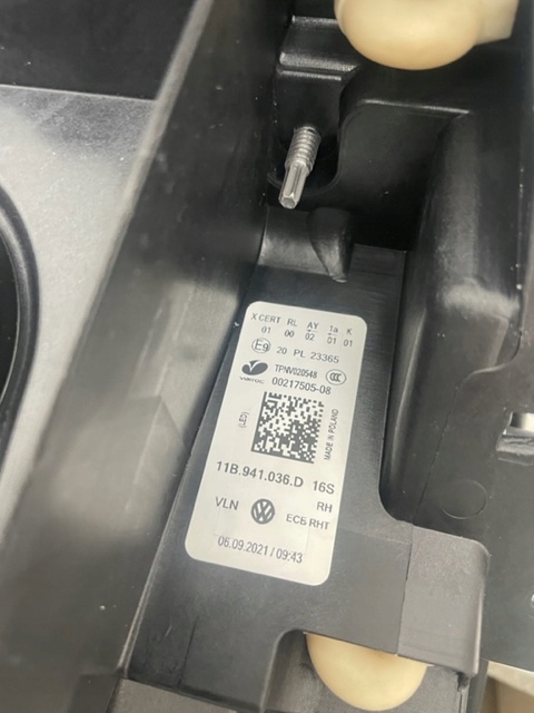 фото №5, Лампы vw id.4 full led iq led левая правая